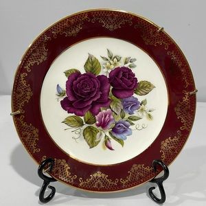 Weatherby Royal Falcon Roses Floral Design Plate Gold Patterned Rim England